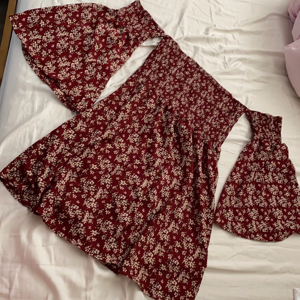 Off the shoulder sleeved dress